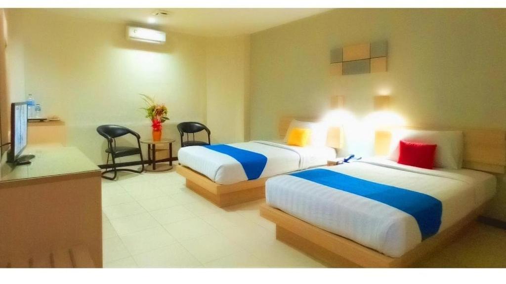 Merpati Hotel Pontianak Luaran gambar