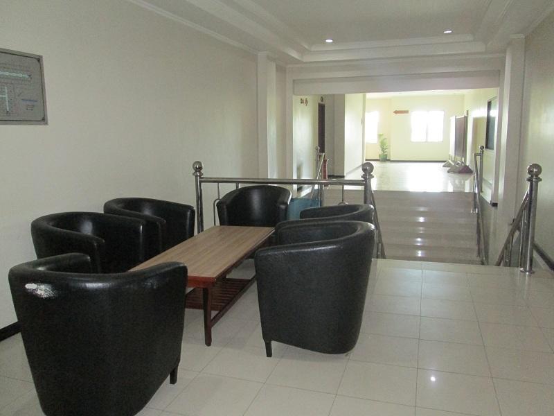 Merpati Hotel Pontianak Luaran gambar